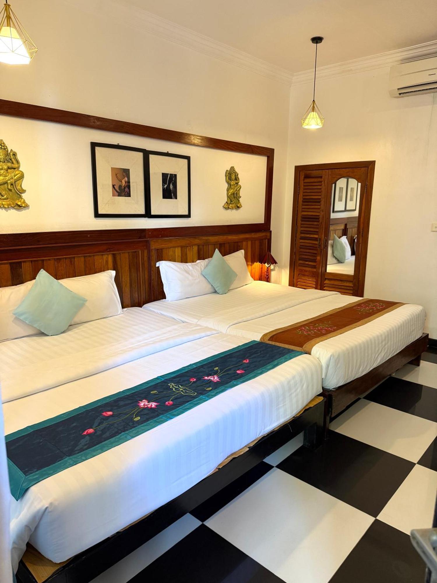 Asanak D'Angkor Boutique Hotel Siem Reap Esterno foto
